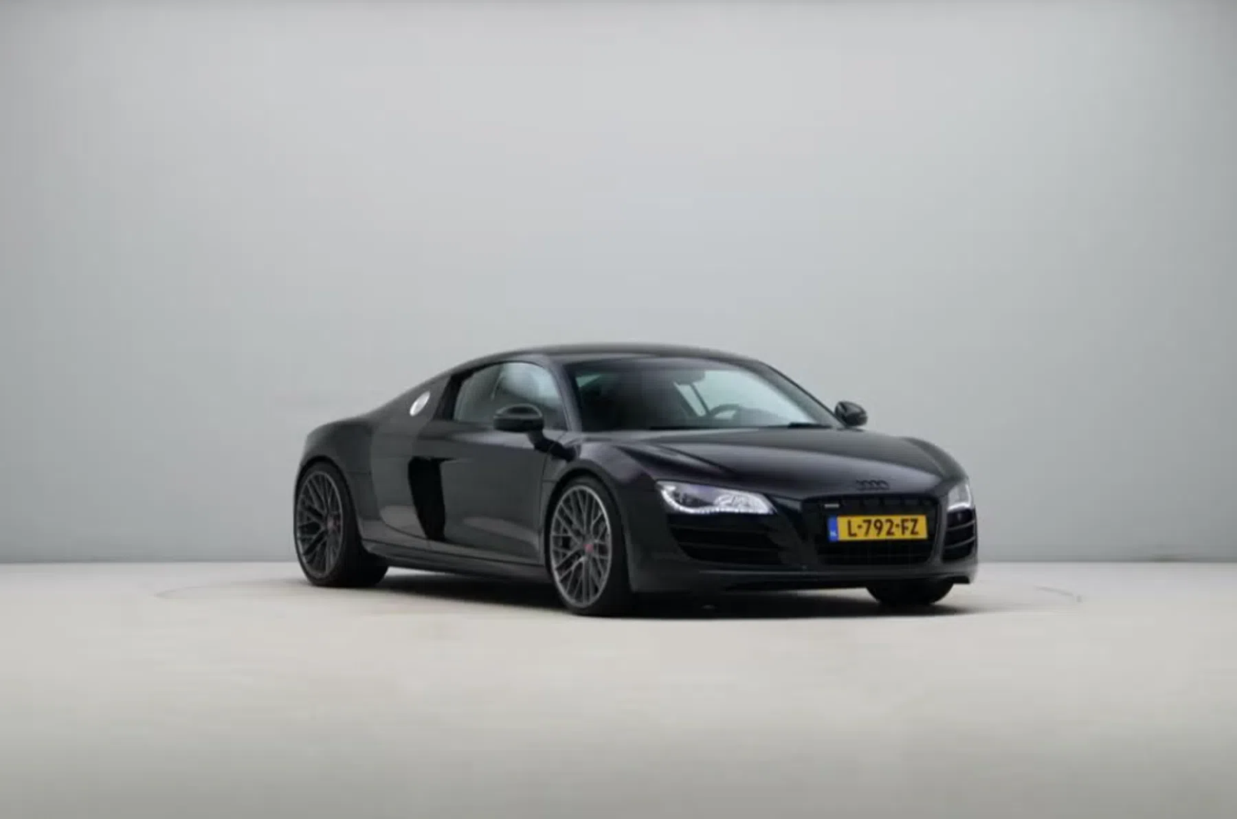Audi R8 V10